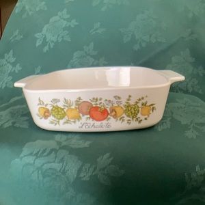 Vintage and rare 1Q A-1-B Corning Ware "l'Echalote # 279